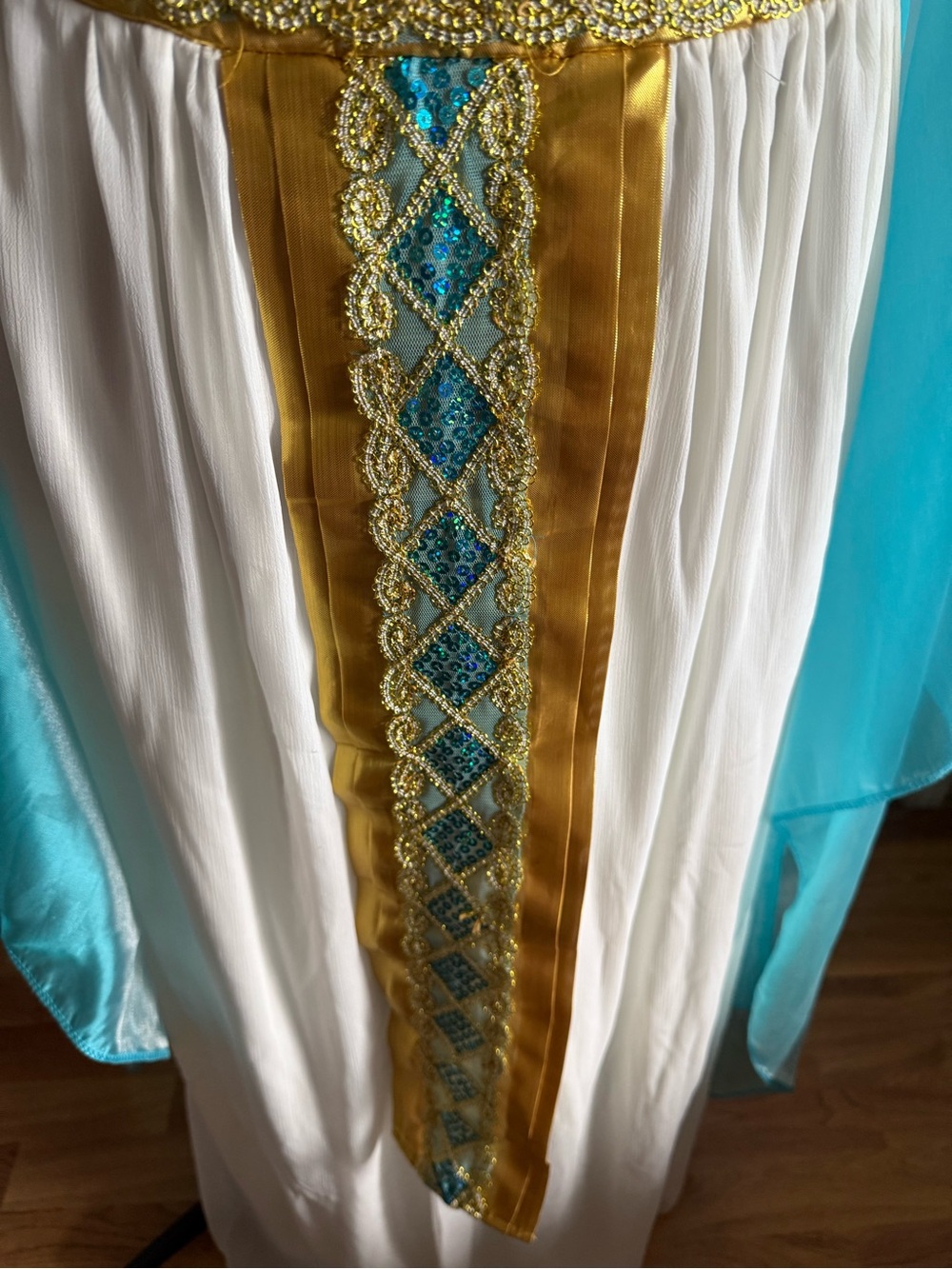 Egyptian Goddess Costume, Adult, XL. White with gold and blue trim. - Picture 4 of 13